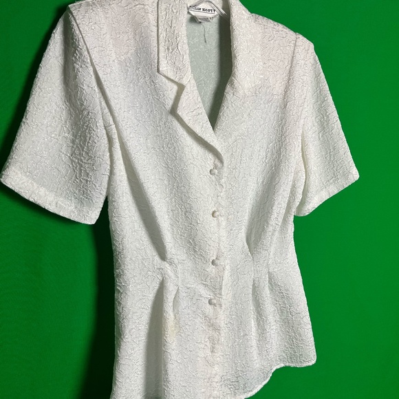 VINTAGE!!! Cinched White and Lace Short Sleeve Blazer Top! ONE OF ONE! - Picture 4 of 16